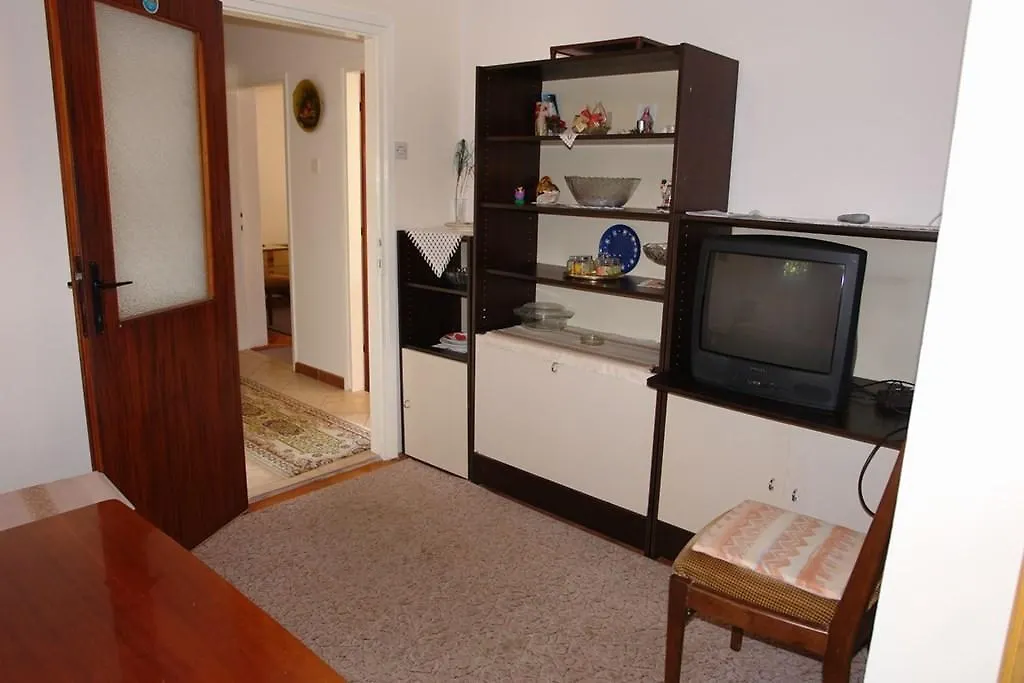 Lovely Apartment In Crikvenica With Wifi